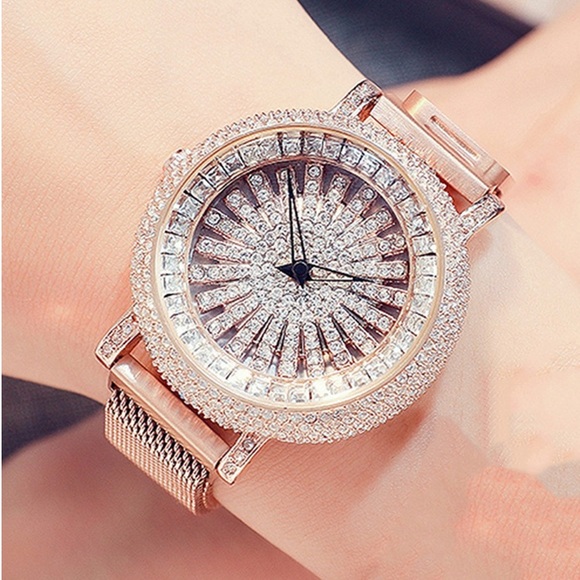Accessories - Beautiful Rhinestone Rose Gold quartz Watch